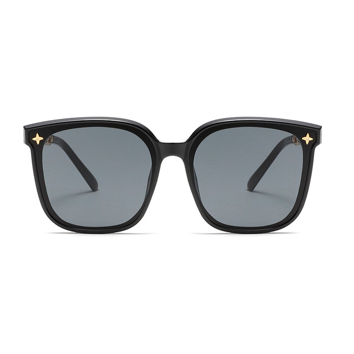 Women's Fashion Sunglasses with High-Quality Chain Detail Bowlift