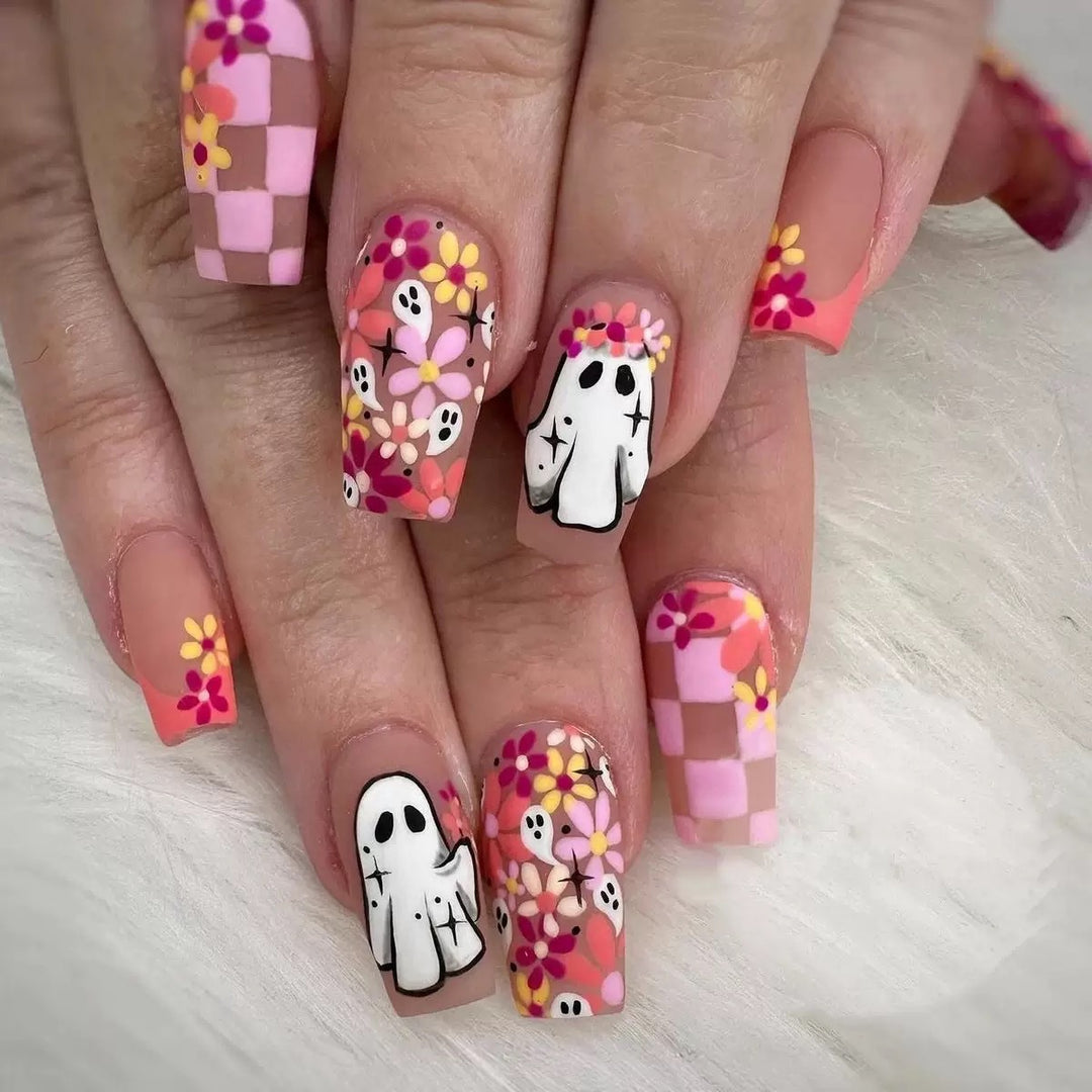 Artificial nail set with playful 3D designs and blooming patterns Bowlift