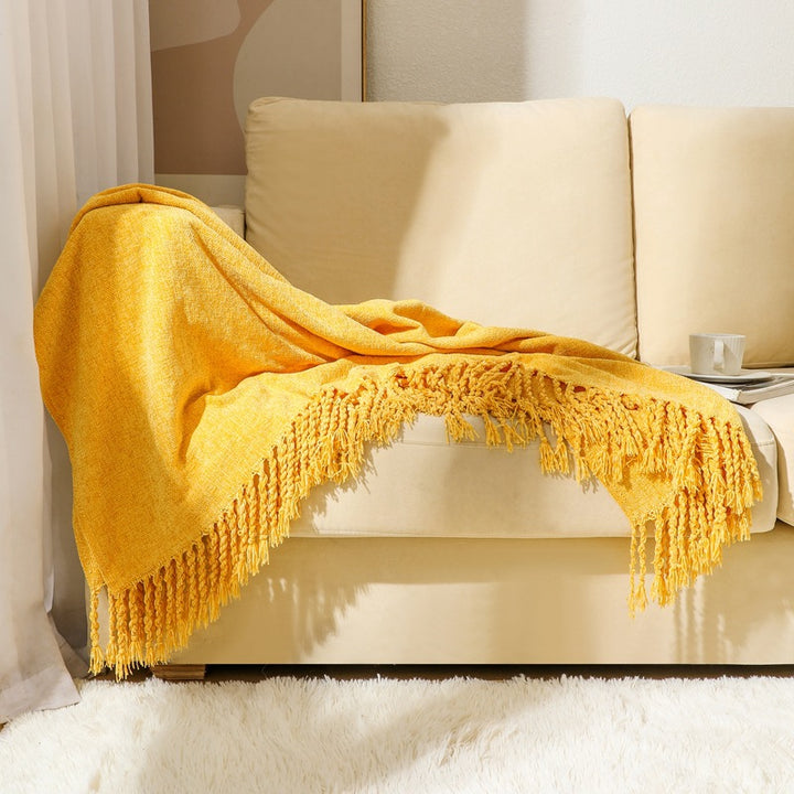Ladies elegant and stylish couch blanket with fringes Bowlift