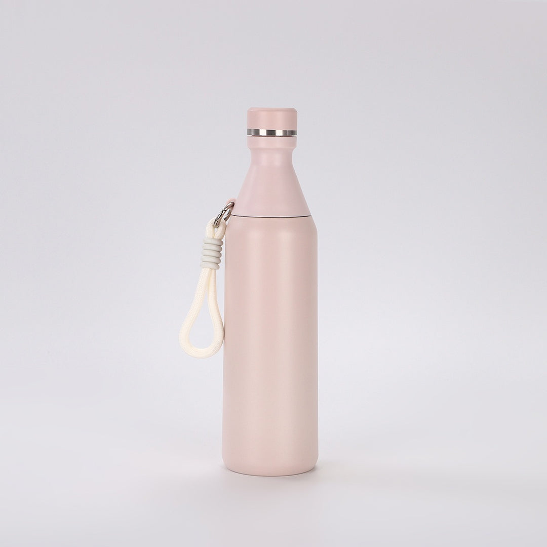 Ladies insulated drinking bottle with practical carrying strap Bowlift