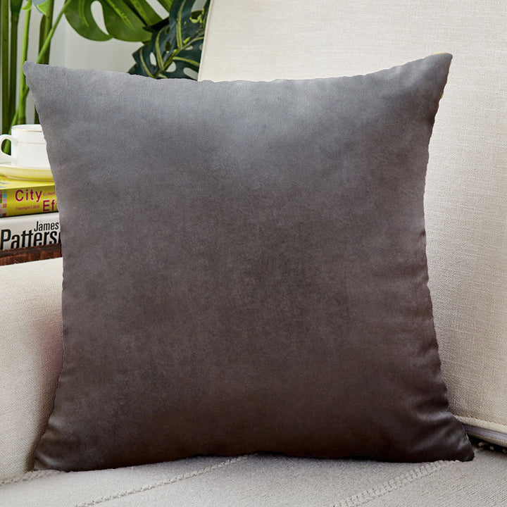 Luxurious velvet cushion cover with soft filling Bowlift