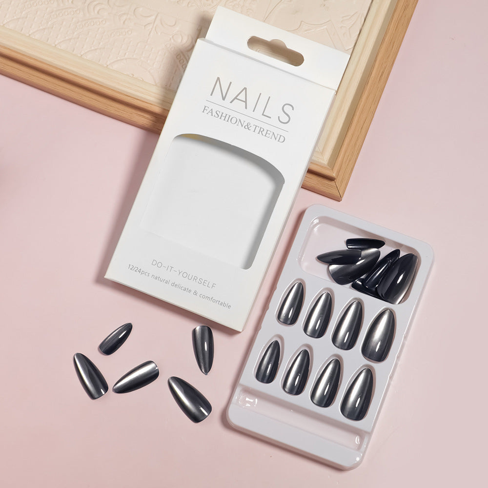 DIY Almond-Shaped Press-On Nail Set Bowlift