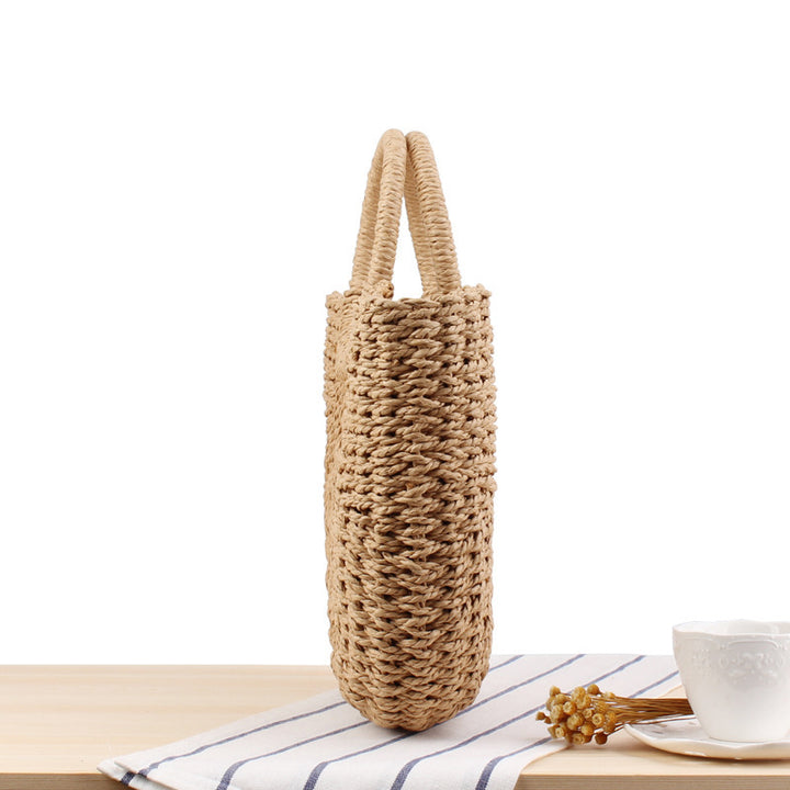 Beach bag made of durable woven material with modern circular design Bowlift