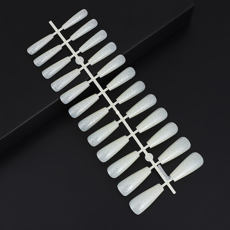 Artificial Nails Set with Elegant Design Bowlift
