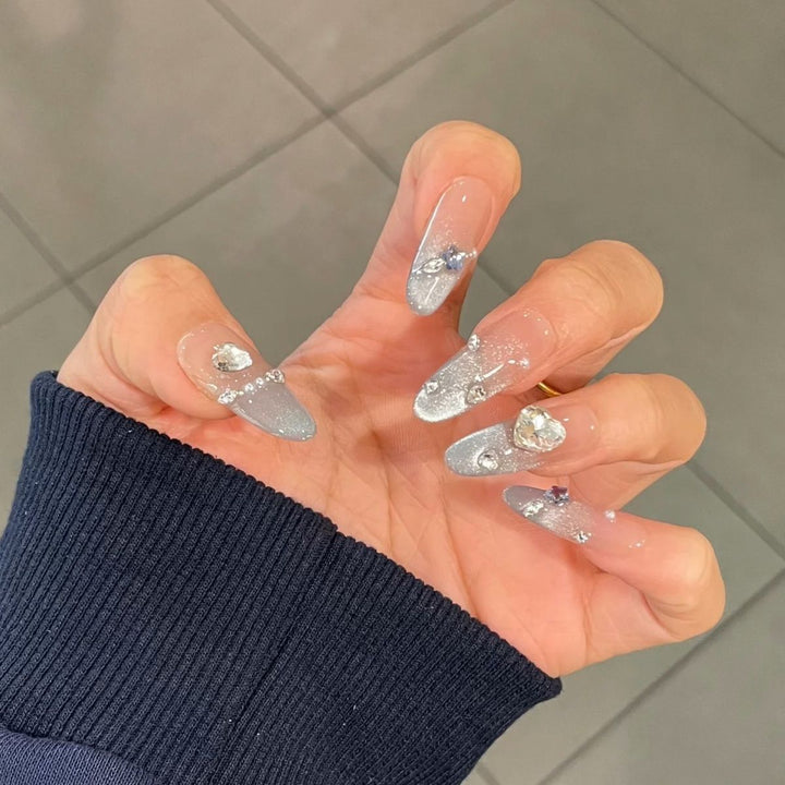Artistic Press-On Nail Set with Star Design Bowlift