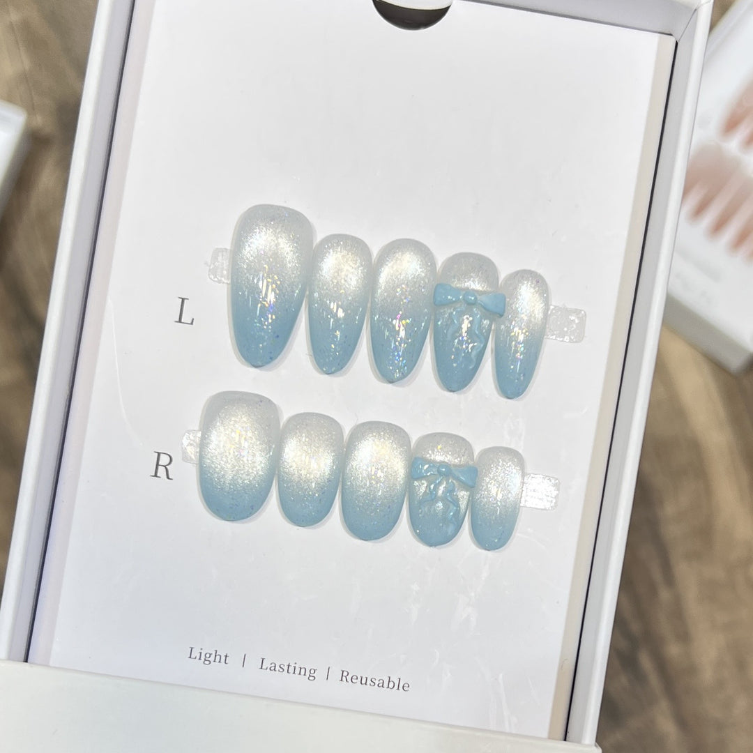 Sparkling Press-On Nail Art Set with Bow Accents Bowlift