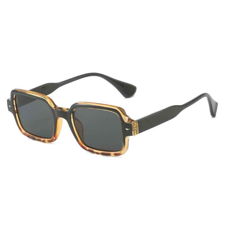 Ladies fashionable glasses in modern square design Bowlift