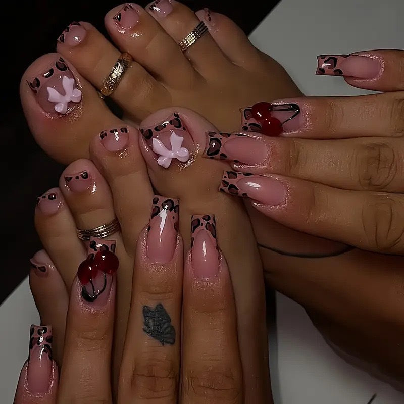 Artistic Leopard Nail Design Bowlift