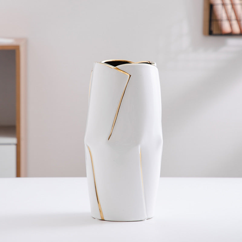 Decorative ceramic vase with golden accents Bowlift