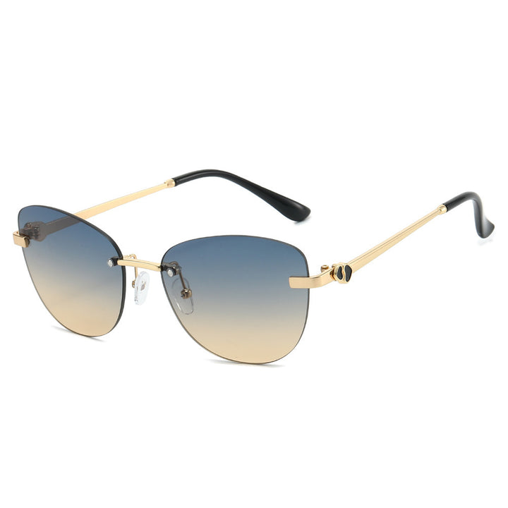 Elegant Cat-Eye Sunglasses Bowlift