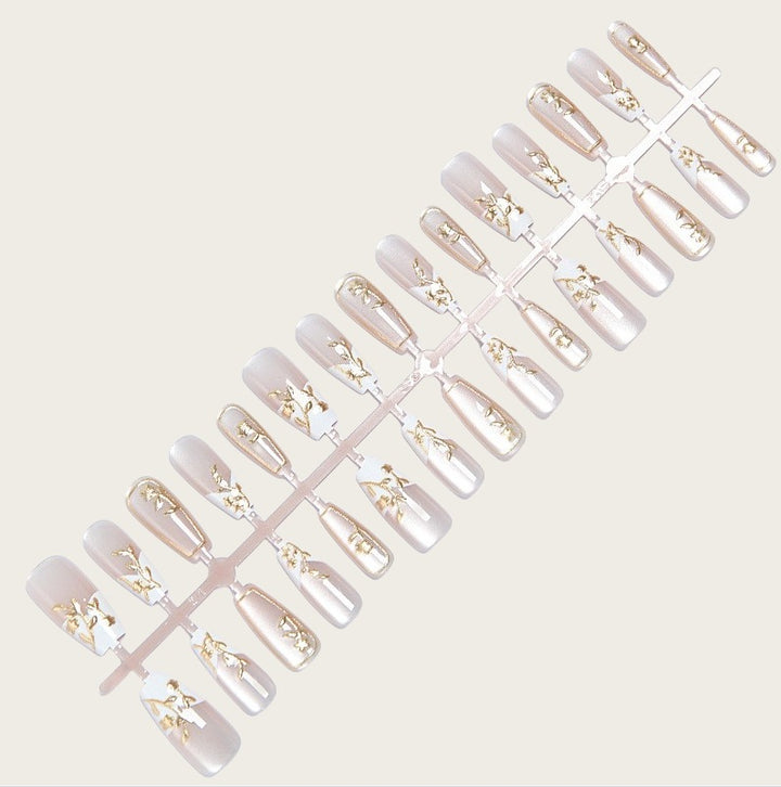 Floral Accented Press-On Nail Set Bowlift