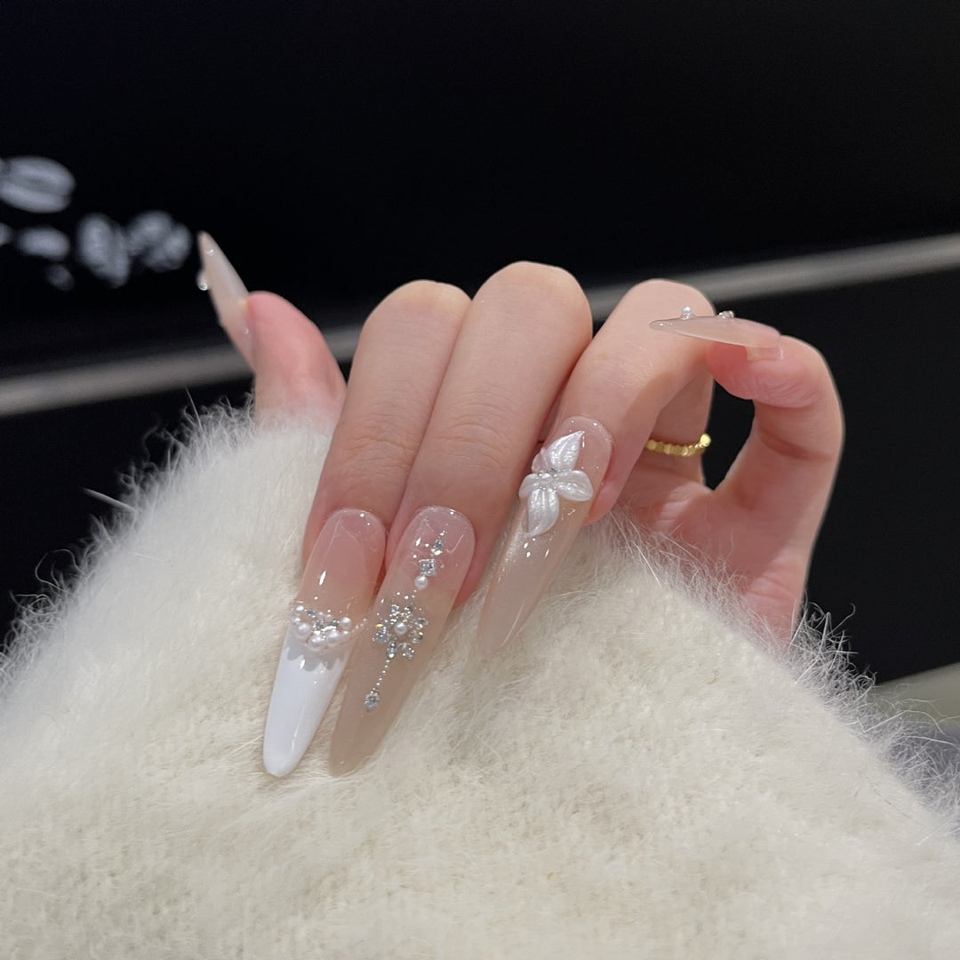 Ornate Press-On Nail Design Bowlift