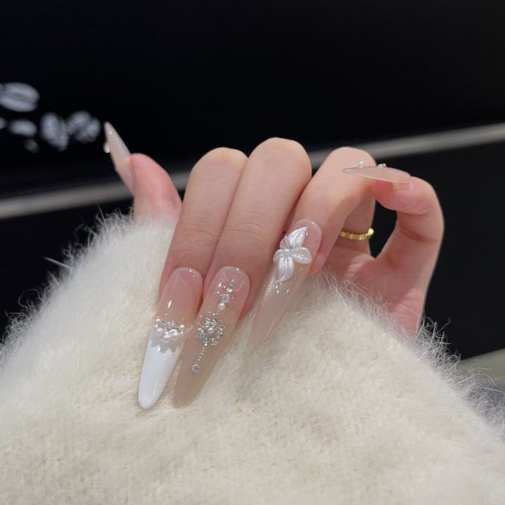 Ornate Press-On Nail Design Bowlift