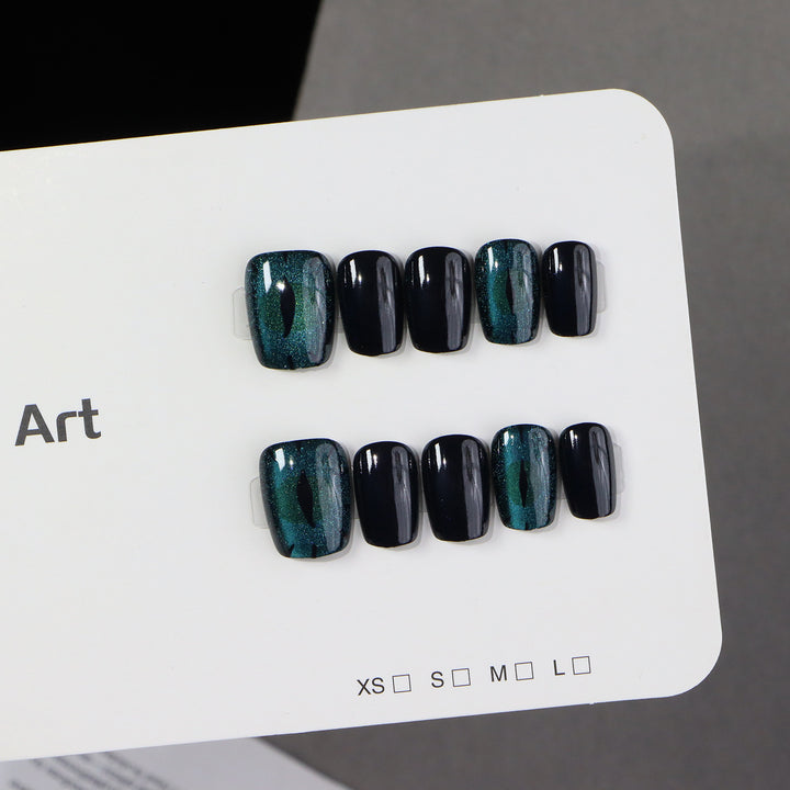 Stylish Press-On Nail Art Collection Bowlift