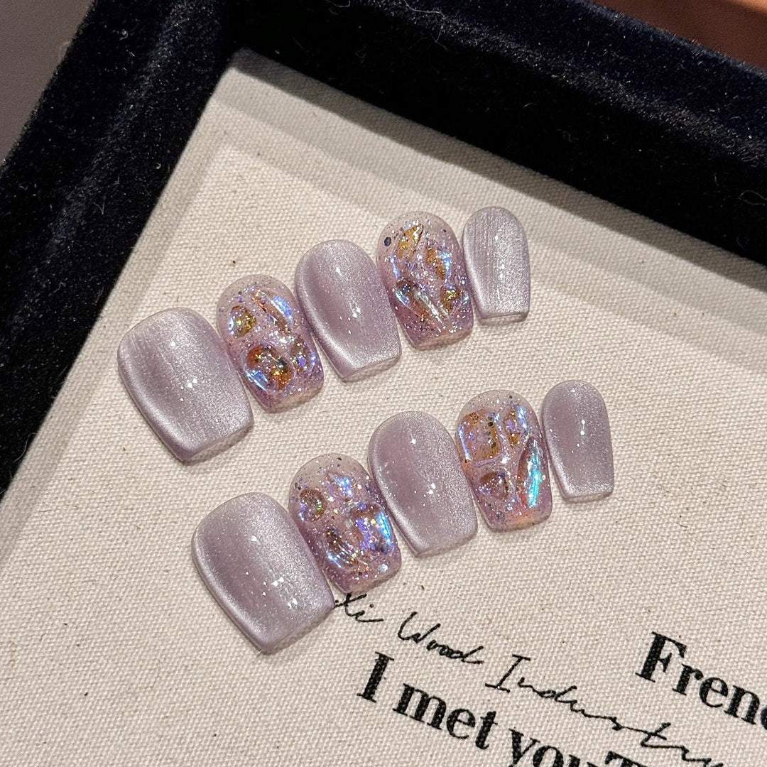 Glittery Nail Art Press-On Set Bowlift