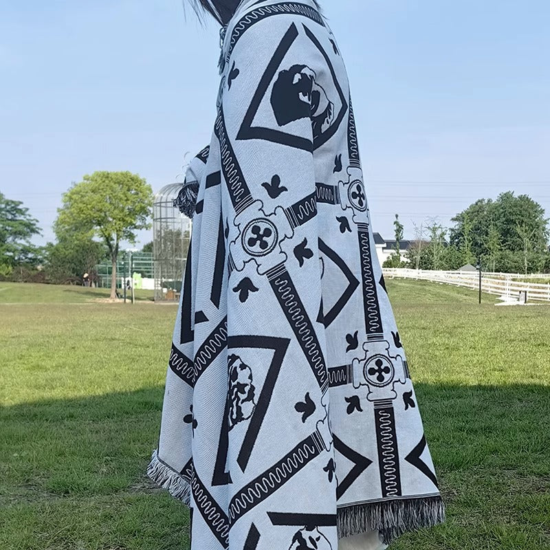 Stylish Geometric Print Throw Blanket