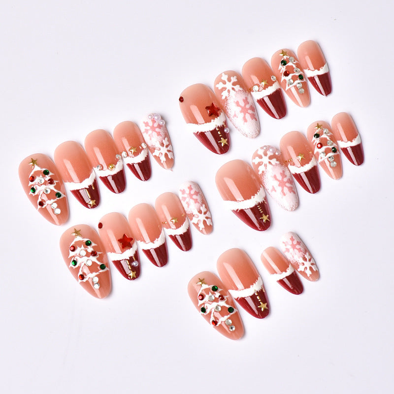 Festive artificial nails with Christmas design Bowlift