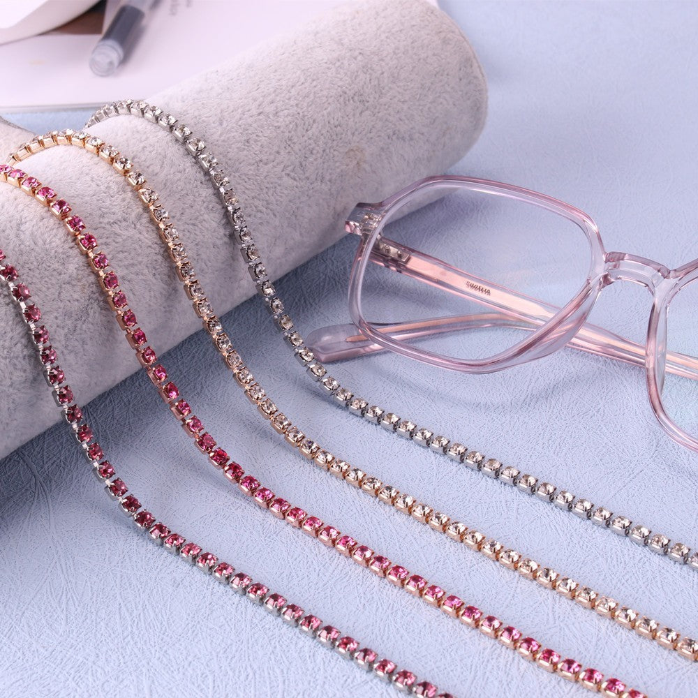Sparkling Rhinestone Eyewear Chain Bowlift