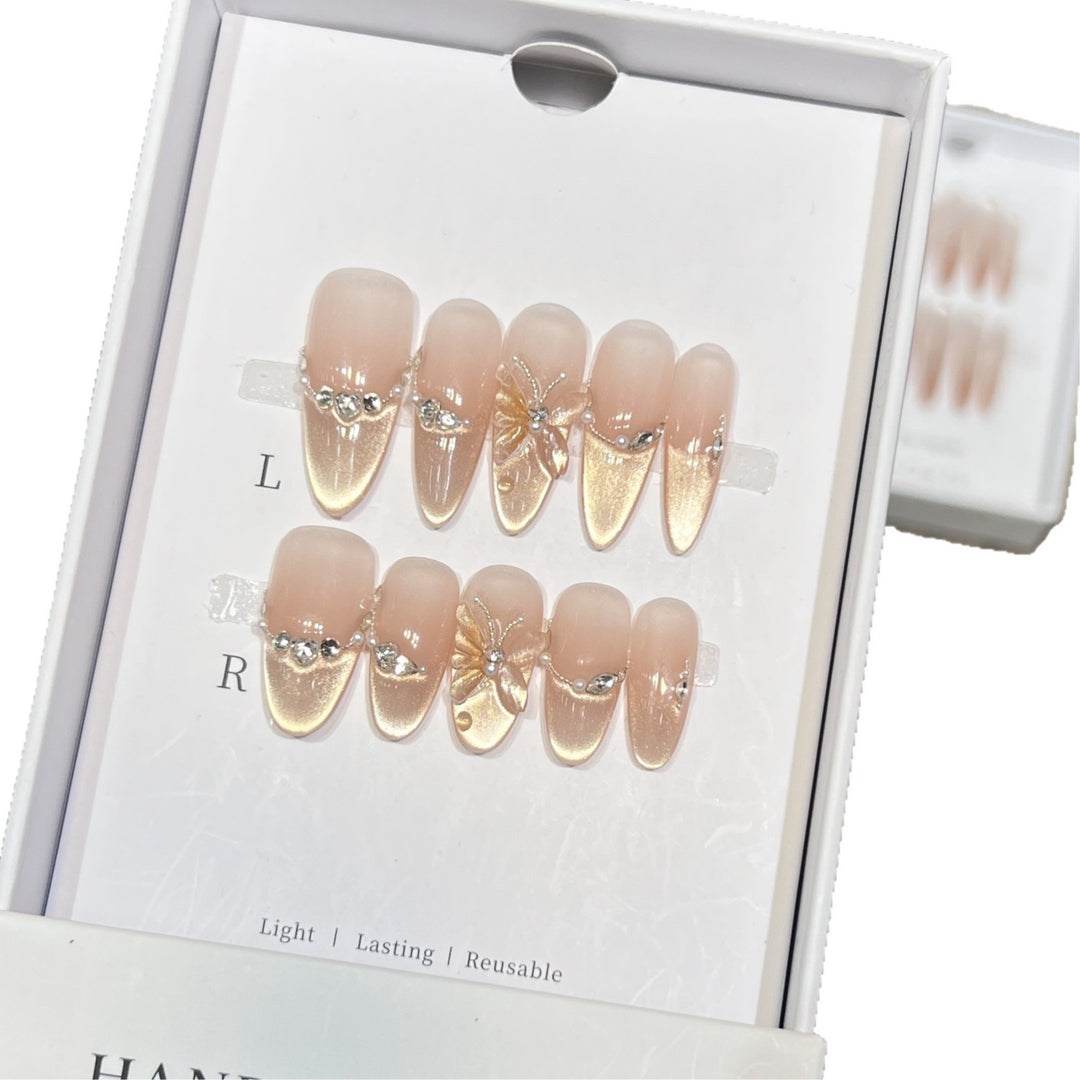 Elegant Butterfly-Accent Press-On Nail Set Bowlift
