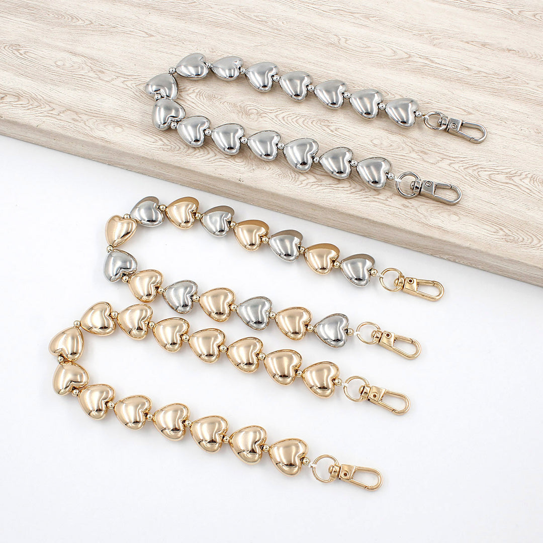 Heart-Shaped Eyewear Chain Bowlift