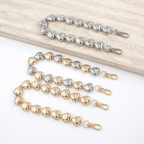 Heart-Shaped Eyewear Chain Bowlift