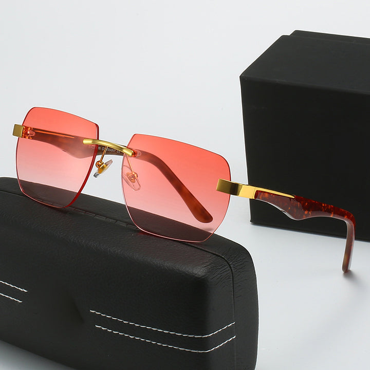 Women's Fashion Sunglasses in Modern Geometric Design Bowlift
