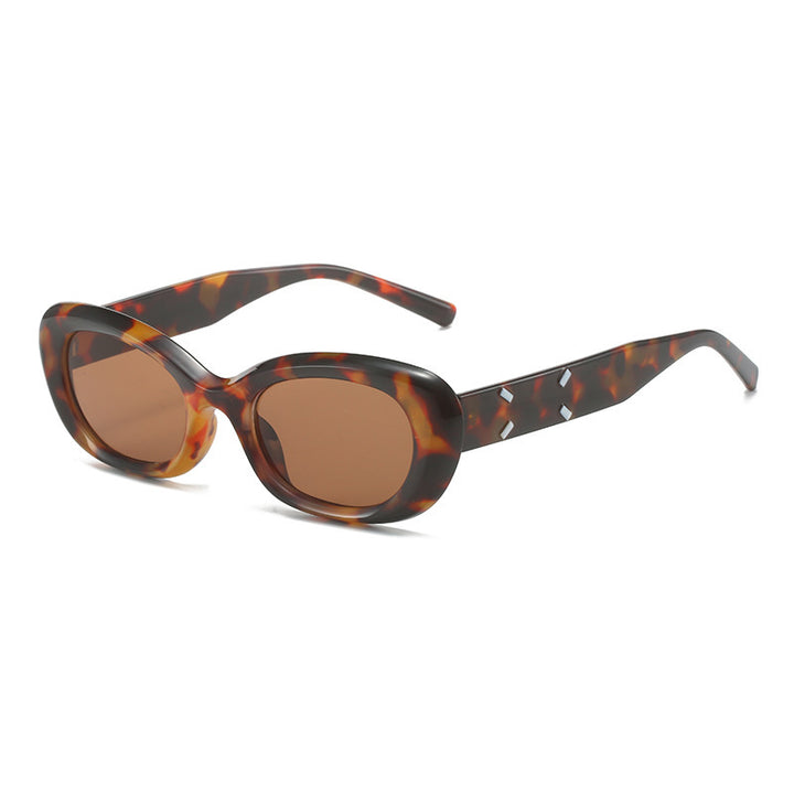 Fashion-Forward Oversized Rectangular Sunglasses Bowlift