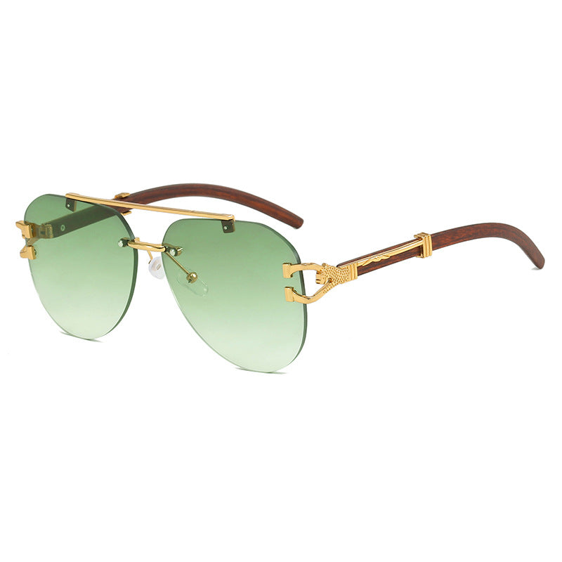 Ladies fashionable pilot sunglasses with luxurious metal accents and wood details Bowlift