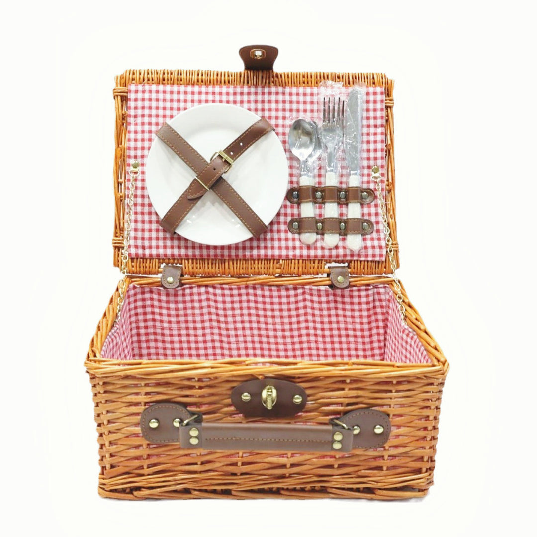 Women's picnic basket with integrated dinnerware set and robust details Bowlift