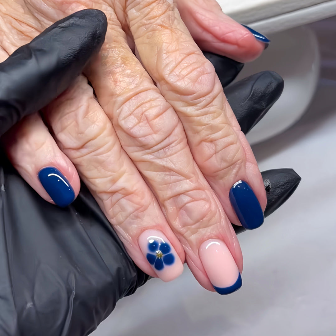 Floral Accent Press-On Nail Art Bowlift