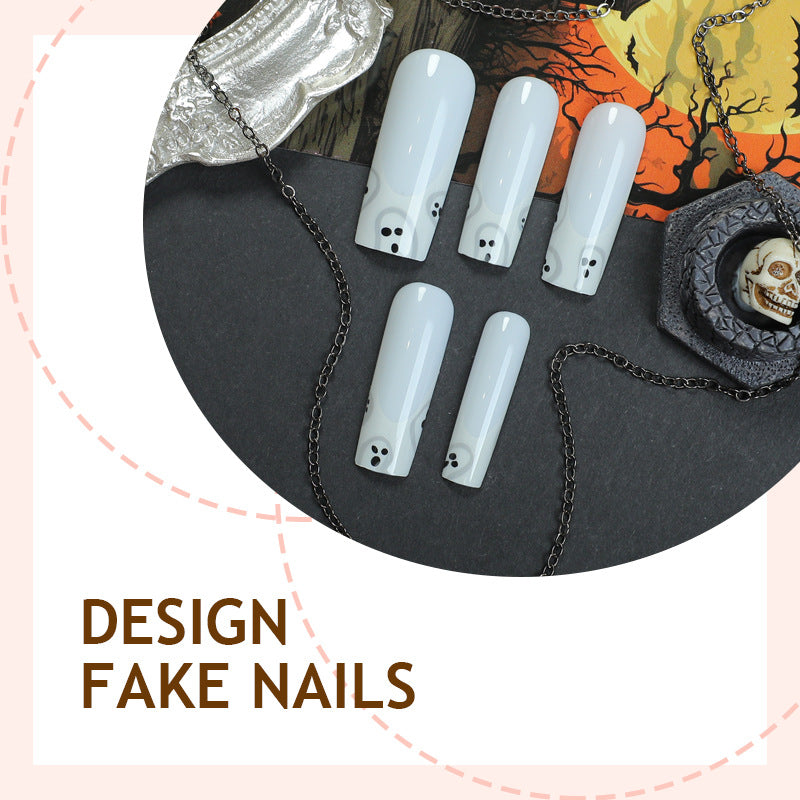 Nail art set with creepy ghost design Bowlift