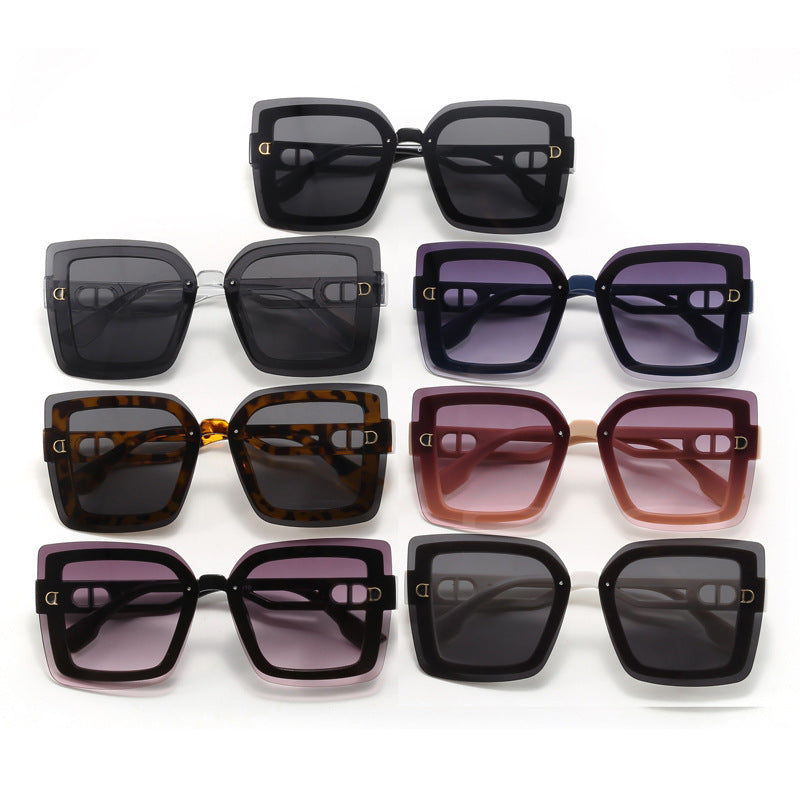 Ladies fashionable oversized sunglasses in geometric design Bowlift