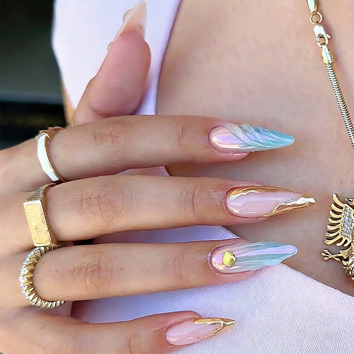 Acrylic nail set with glitter and shell design Bowlift