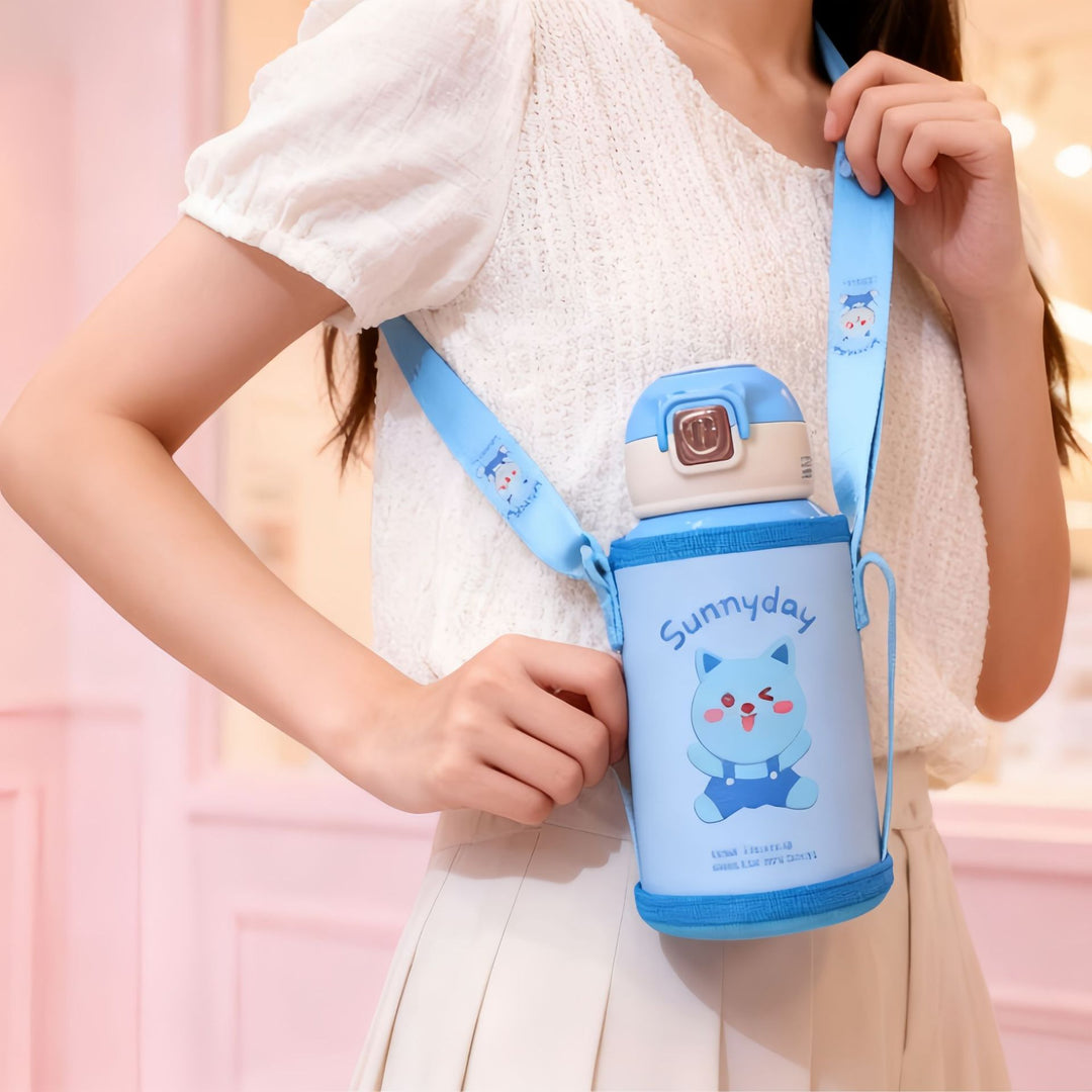 Creative water bottle with carrying strap Bowlift