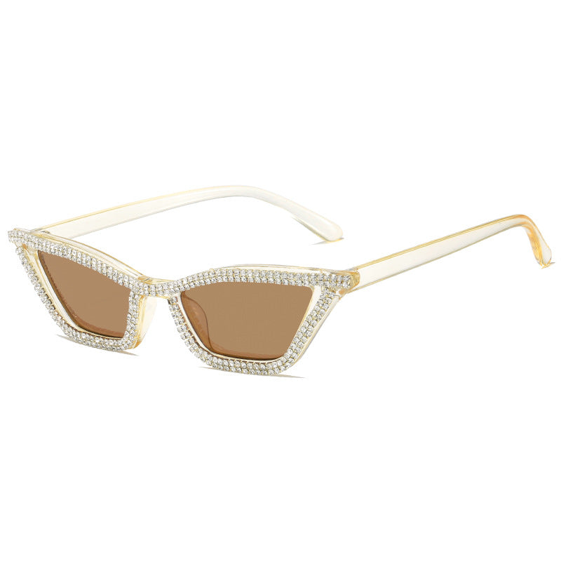 Women extravagant Cat-Eye sunglasses with sparkling crystal frame Bowlift
