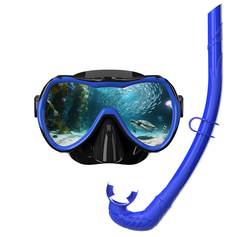 Diving mask with wide field of vision by Bowlift