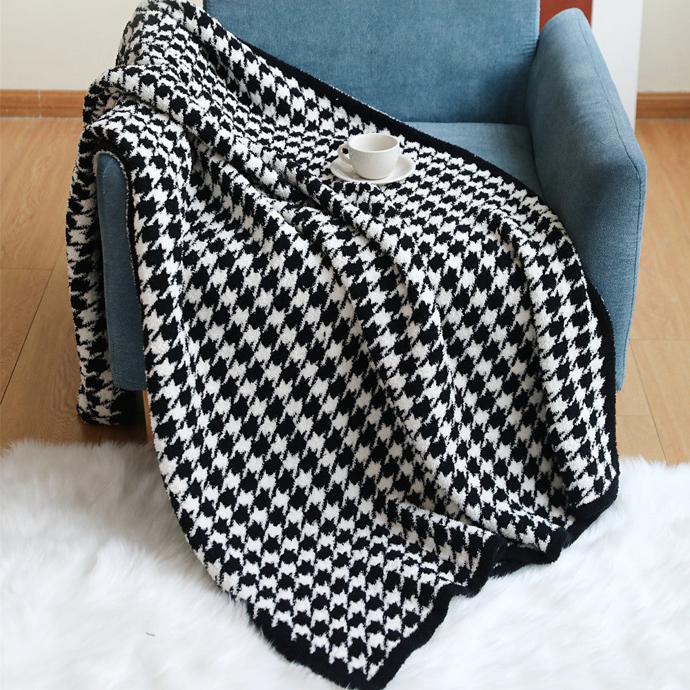 Cozy Knitted Throw Blanket Bowlift
