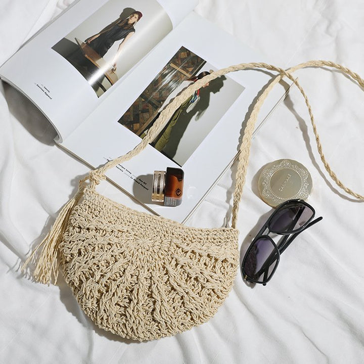Hand-knotted shoulder bag with fringes Bowlift