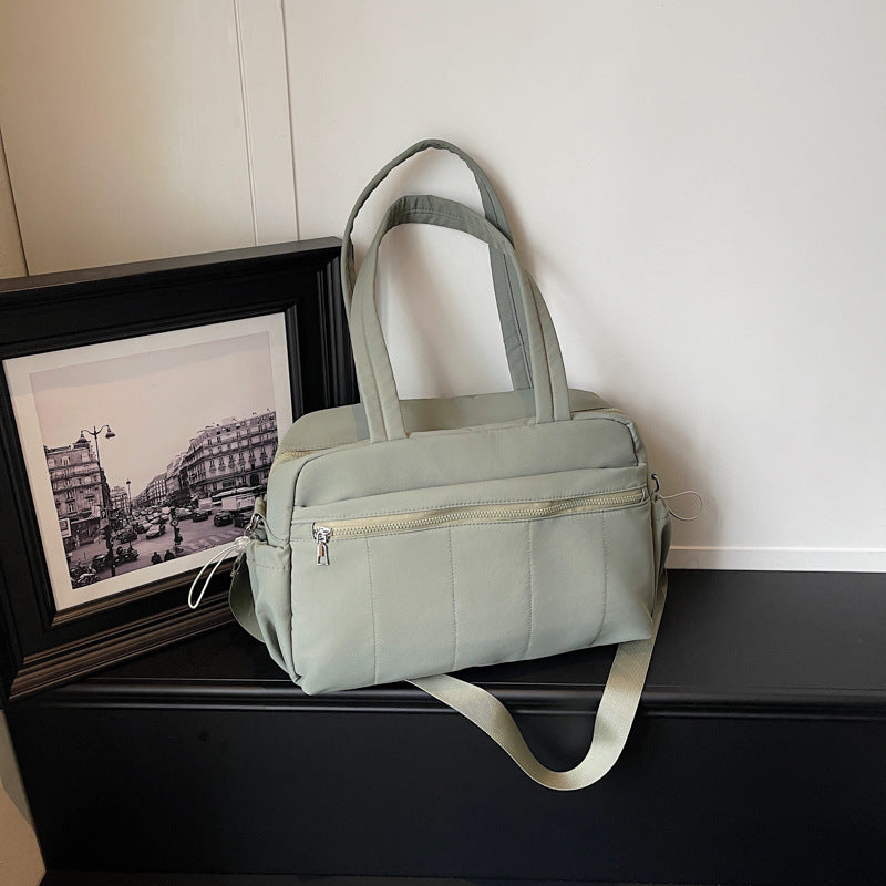 Fashionable handbag Bowlift