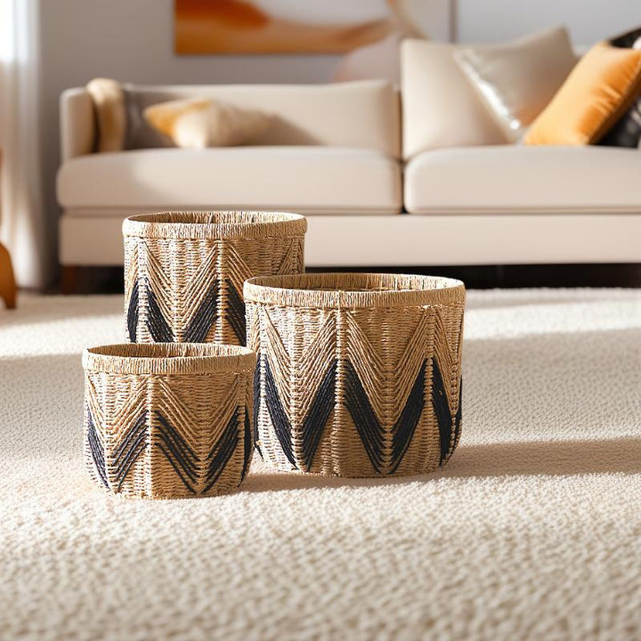Handwoven storage basket made of natural materials Bowlift