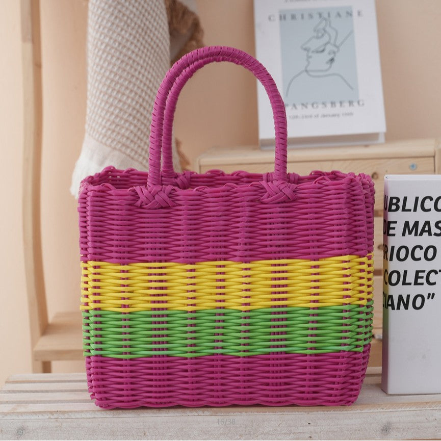 Handcrafted wicker bag with stylish design Bowlift