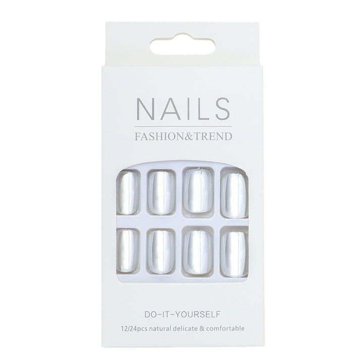 DIY Press-On Nail Set with Elegant Natural Finish Bowlift