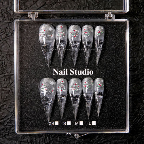 Holiday-Themed Press-On Nail Art Set