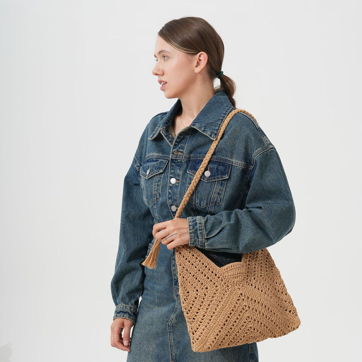 Handcrafted macrame shoulder bag with braided details Bowlift