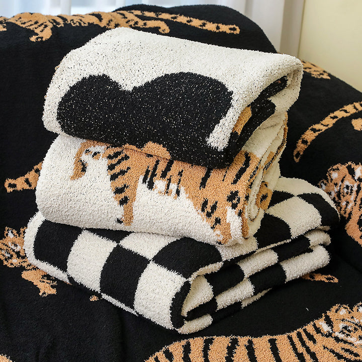 Floral Pattern Throw Blanket