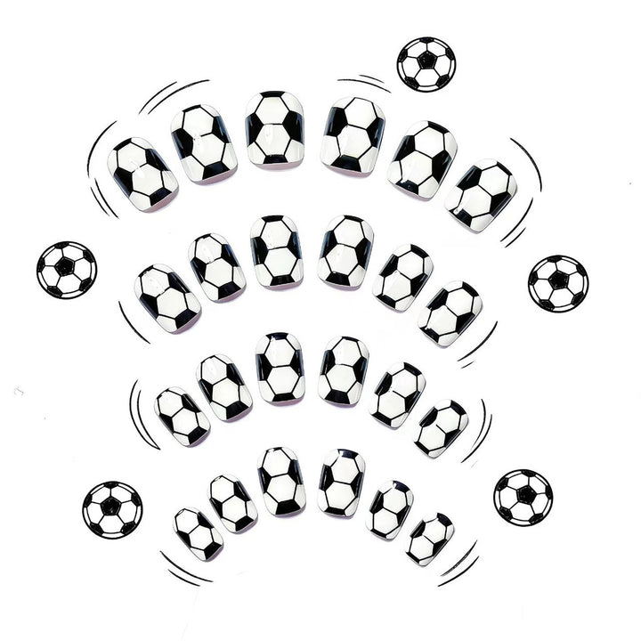 Soccer-Inspired Nail Art Bowlift