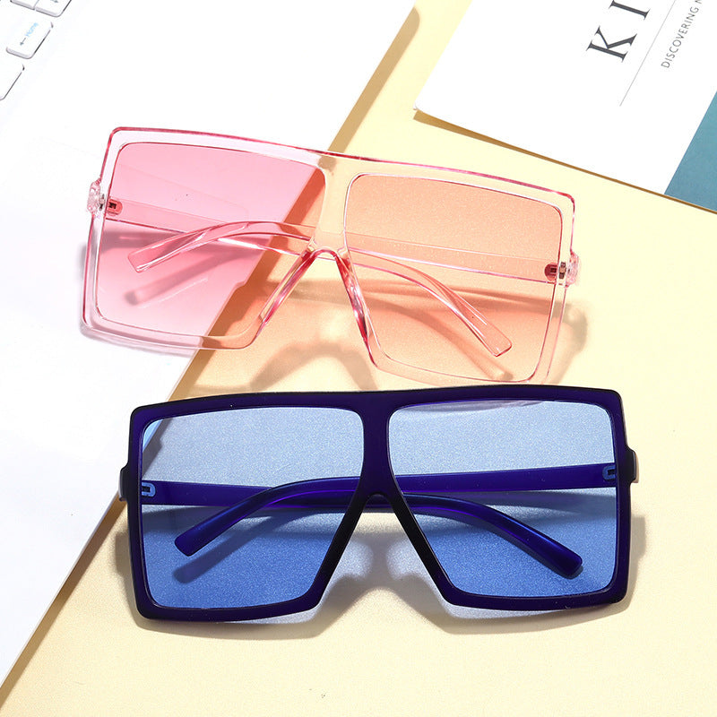 Women's Oversized Sunglasses in Fashionable Geometric Design Bowlift