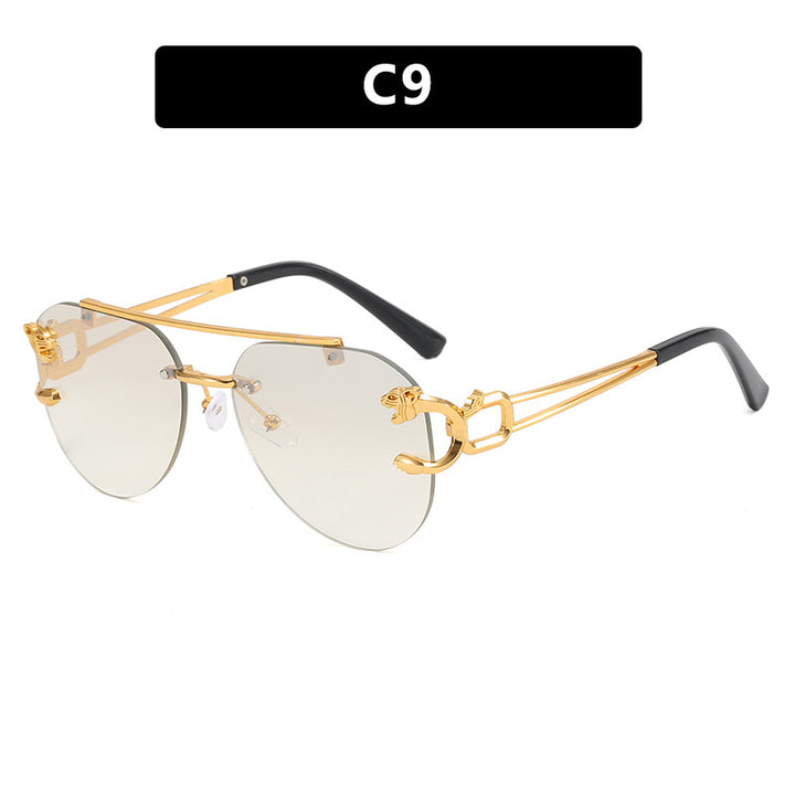 Women's unusual round sunglasses with decorative details Bowlift