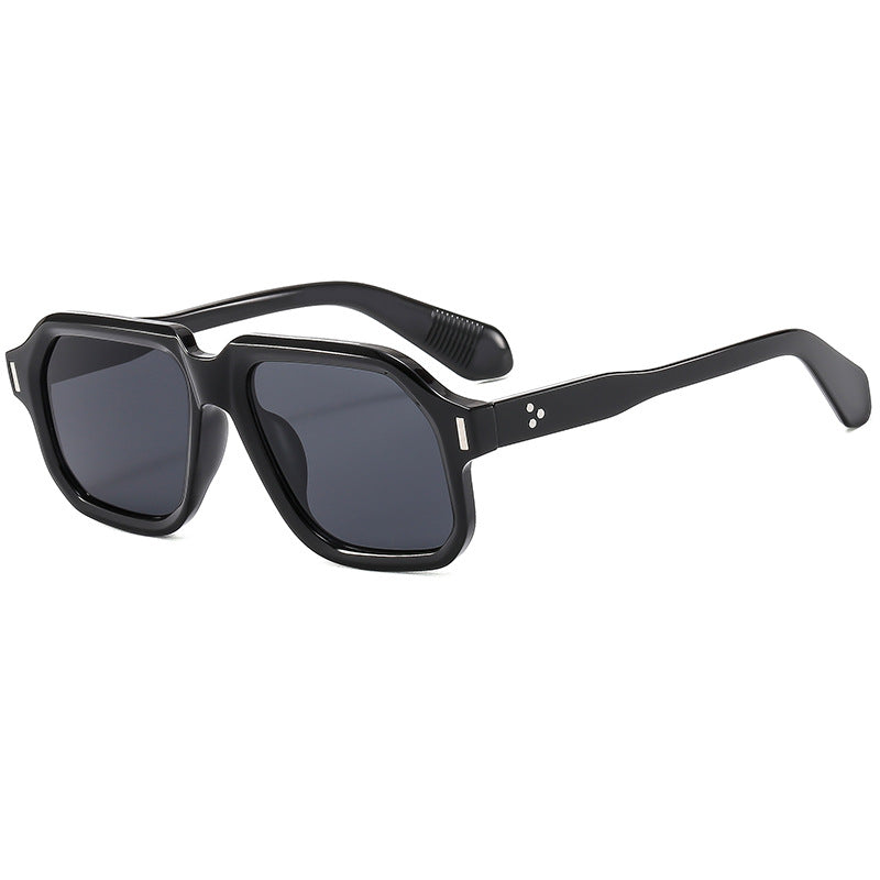 Ladies Elegant and Stylish Sunglasses in Modern Design Bowlift