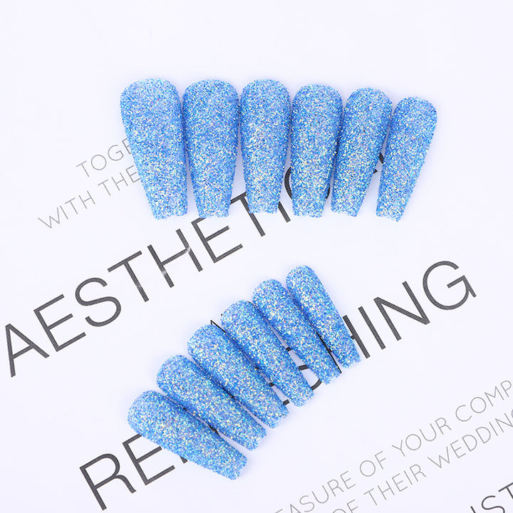 High-quality artificial nails with glitter effects Bowlift